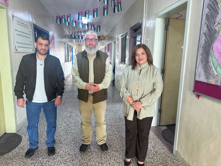 العجارمة في زيارة تفقدية لمدرسة الشهيد الرائد الطيار فراس العجلوني الاساسية للبنين