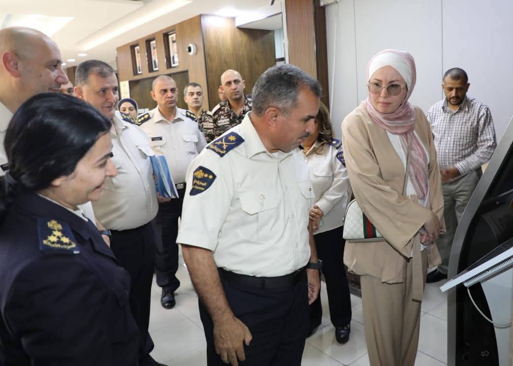 الجمارك: تخصيص مكتب لخدمة ذوي الإعاقة ضمن مشروع تحسين جودة الخدمات...صور