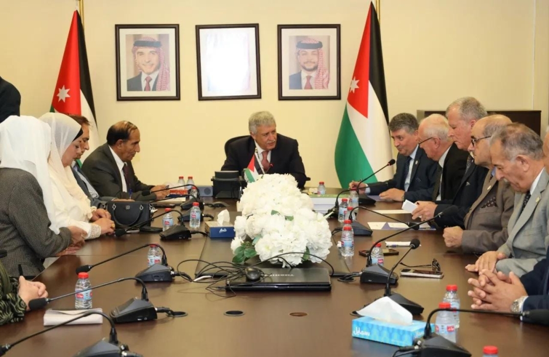 وزير النقل يلتقي جمعية عون الثقافية الوطنية