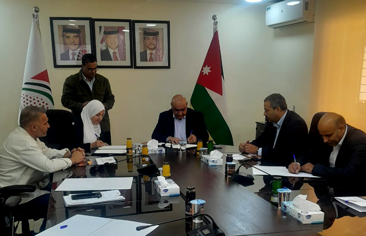 مذكرة تفاهم بين الصندوق الهاشمي لتنمية البادية والعمل من أجل الإنسانية