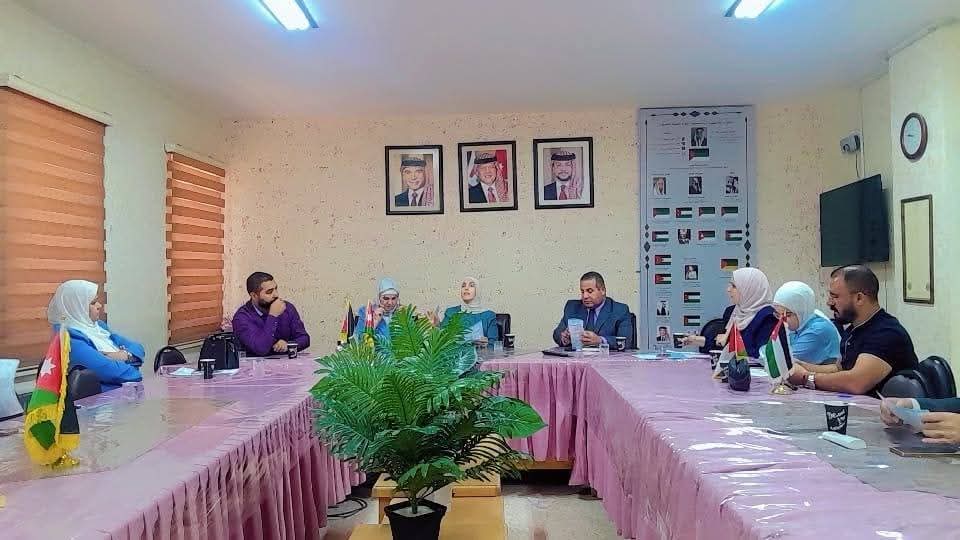 الطهراوي تترأس اجتماع أعضاء لجنة التوجيه المهني