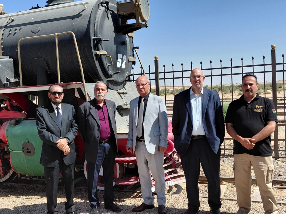 وفد مبادرة مشروعك وطنك يزور مقر الملك المؤسس في معان