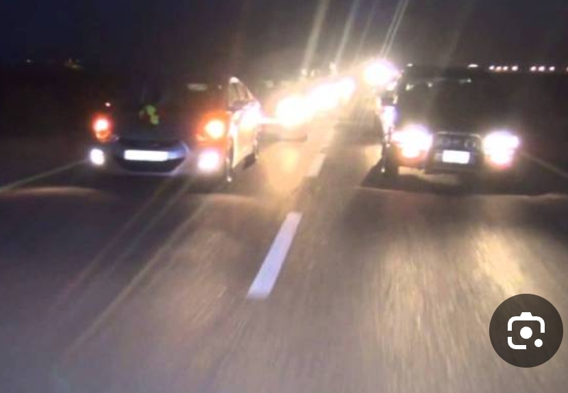 ضبط أربع مركبات شاركت بإغلاق الطريق خلال موكب زفاف