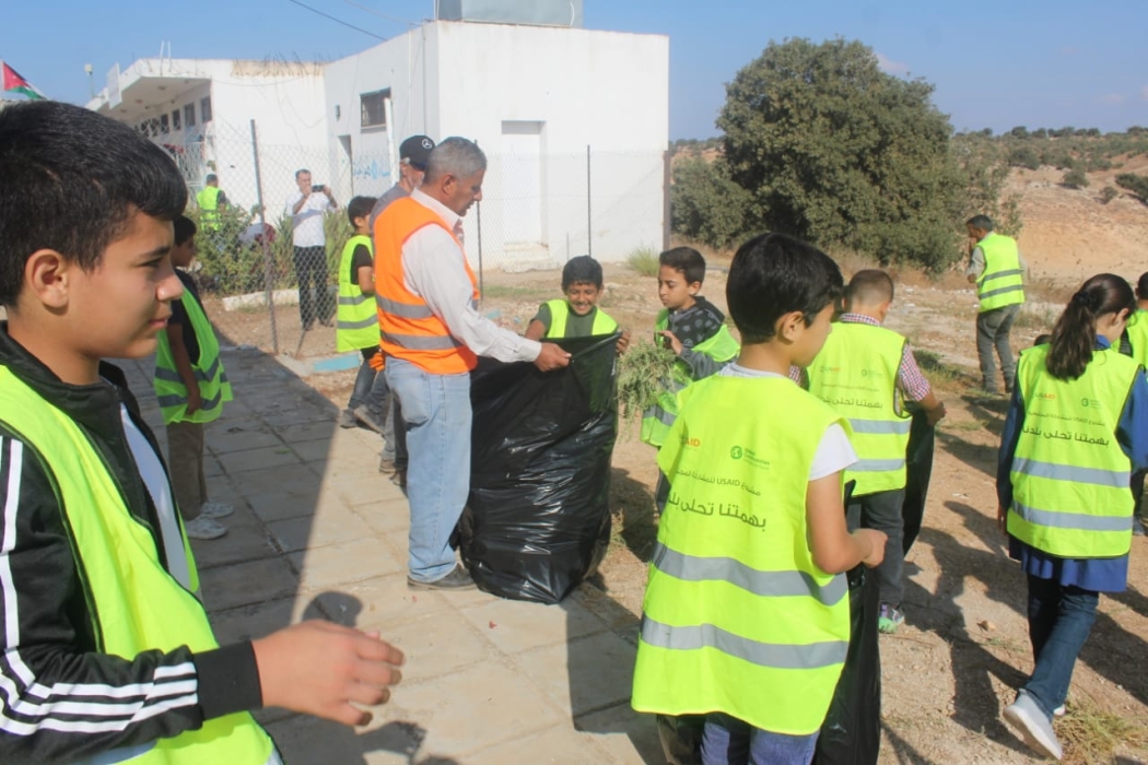 استمرار حملة النظافة في لواء الطيبة ومشاركة واسعة في منطقة ابسر أبو علي