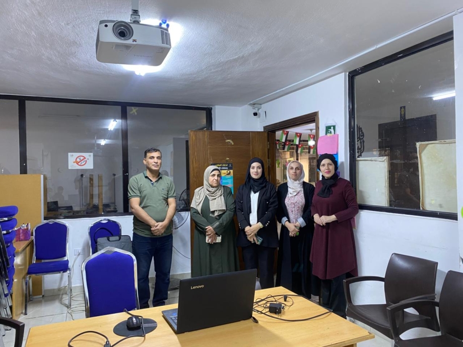 ورشة حول التغير المناخي في مركز شباب وشابات سوف  صور