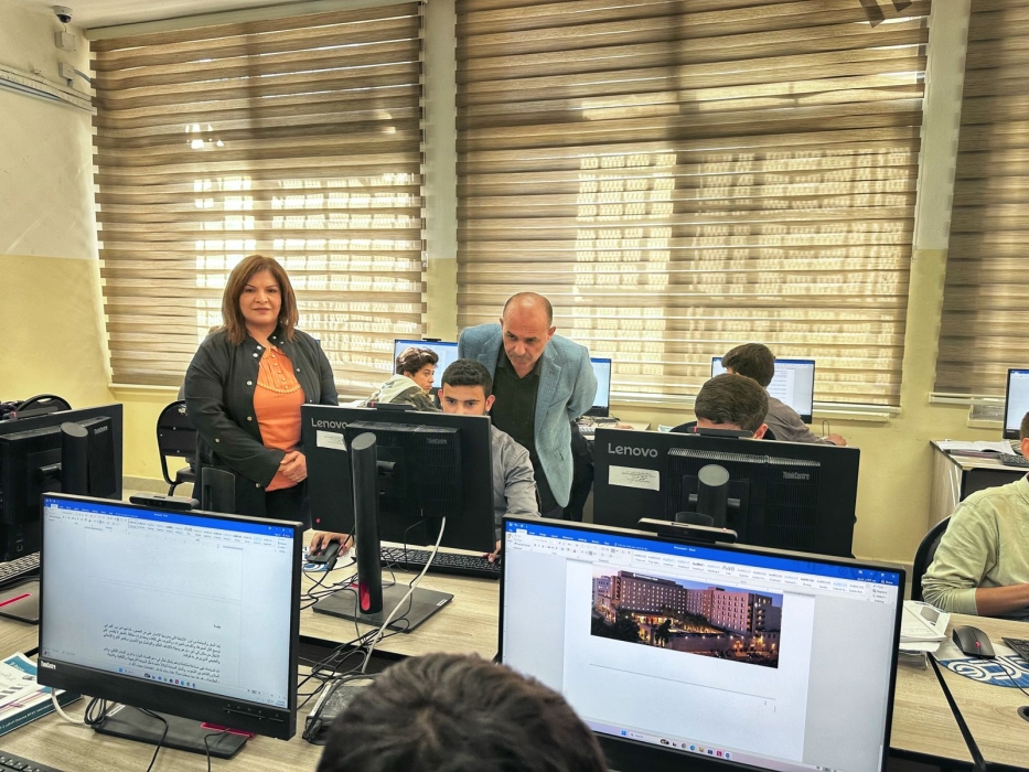 العجارمة تتفقد مدرسة الفاروق الثانوية للبنين