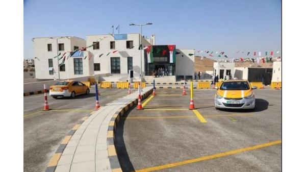 إدارة الترخيص: الفحص العملي بالذكاء الاصطناعي قريبا ورخص القيادة 10 سنوات للجميع