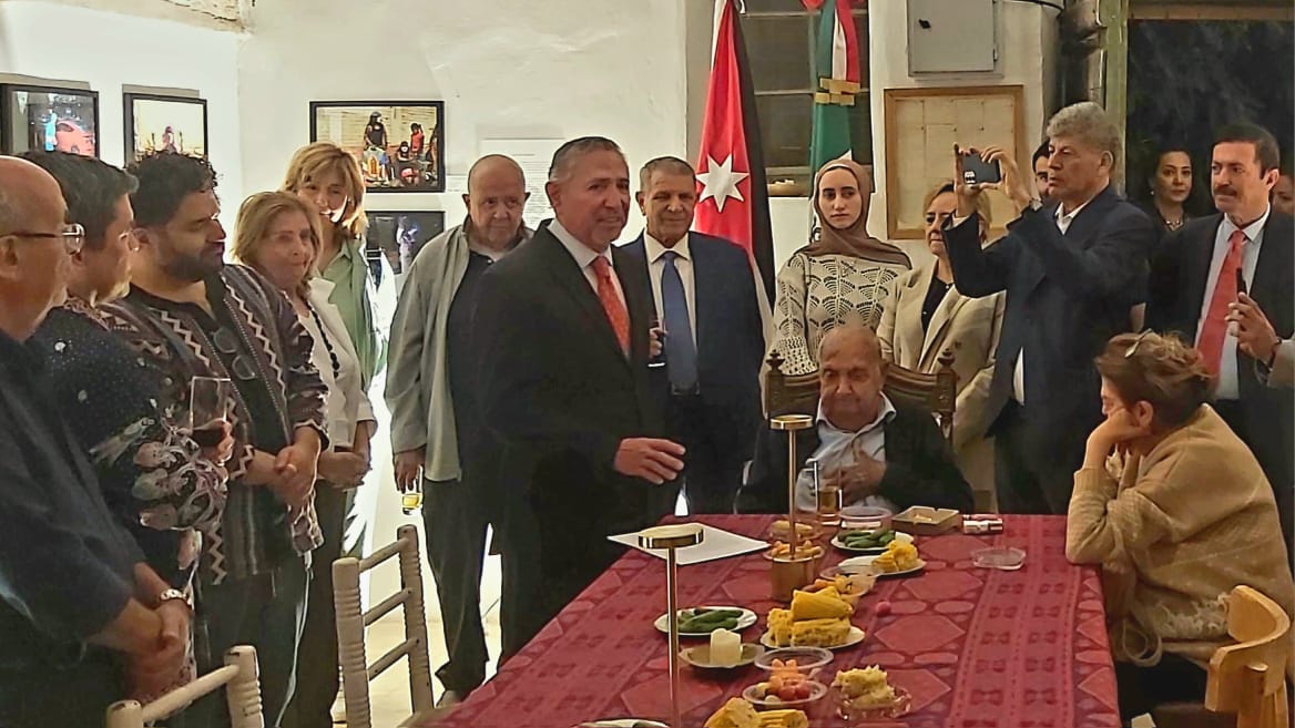 سفارة المكسيك ودارة التصوير تفتتحان معرض الصور الفوتوغرافية لا إستريت: نظرة على شوارع المكسيك