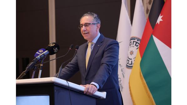 القضاة يدعو الشركات الالمانية لاتخاذ الأردن مركزا لمشروعات اعادة الاعمار في سوريا