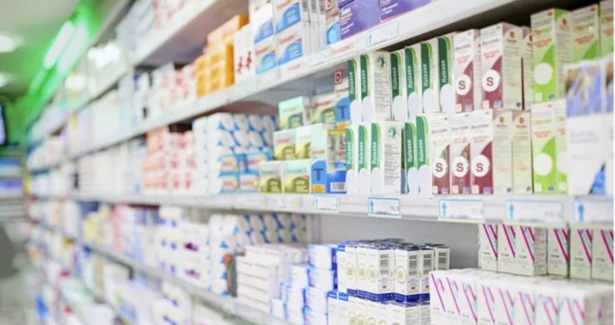 الكيلاني: وقف مؤقت لتراخيص سلاسل الصيدليات