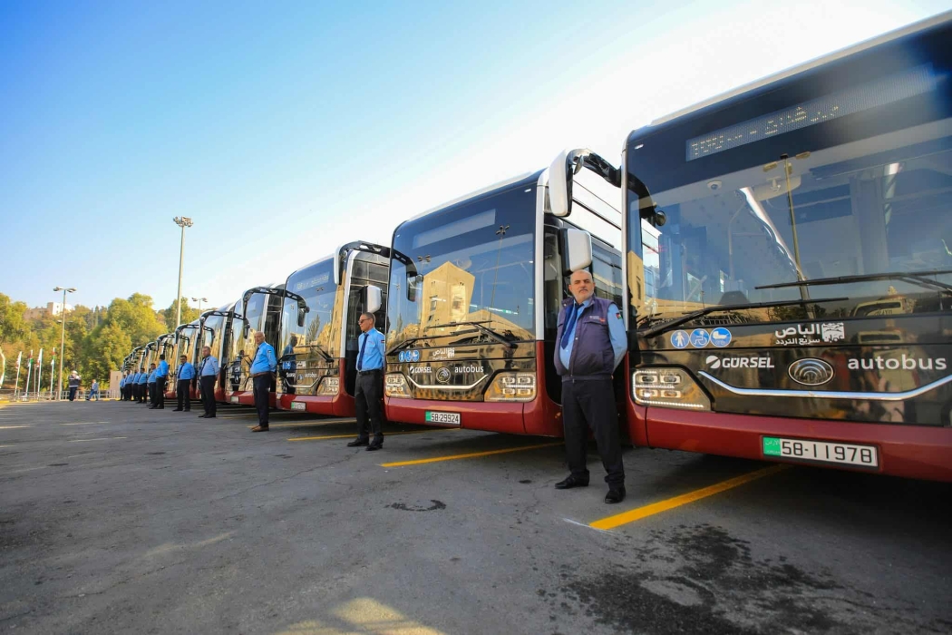 تشغيل حافلات كهربائية للمرة الاولى ضمن منظومة النقل العام