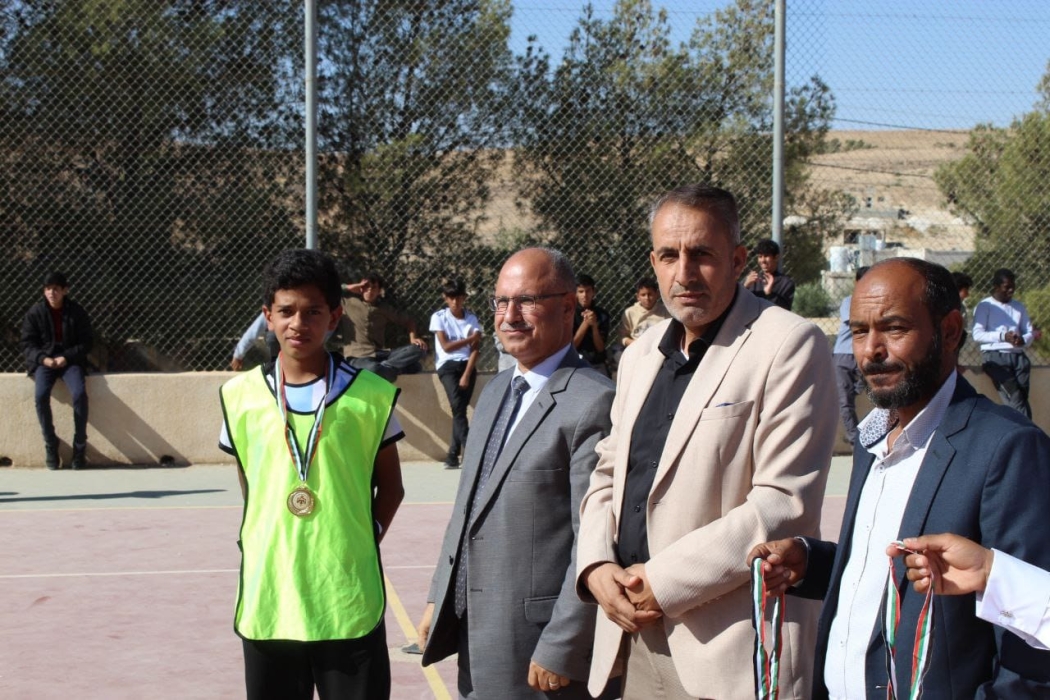 السفاسفة يرعى بطولة كرة القدم في مدرسة أبو اللسن الثانوية للبنين