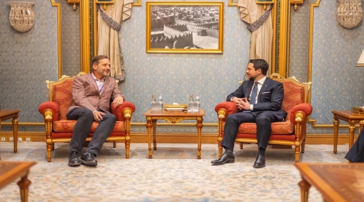 ولي العهد يعقد لقاءات في الرياض مع رؤساء تنفيذيين ومؤسسي شركات عالمية