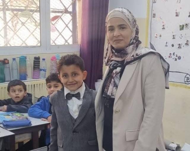 الخريشا:حريصون على توفير بيئة تعليمية إيجابية ومحفزة وآمنة في مدارس المديرية