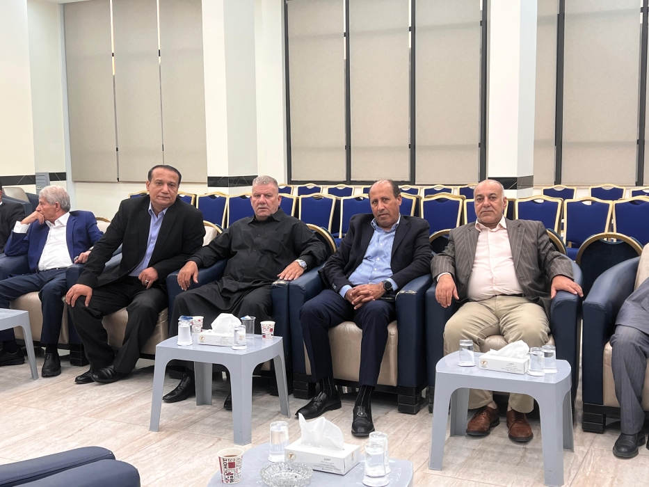 وفد من متقاعدي التوجيه المعنوي يقدّم واجب العزاء للزميل فيصل الداود في الفحيص