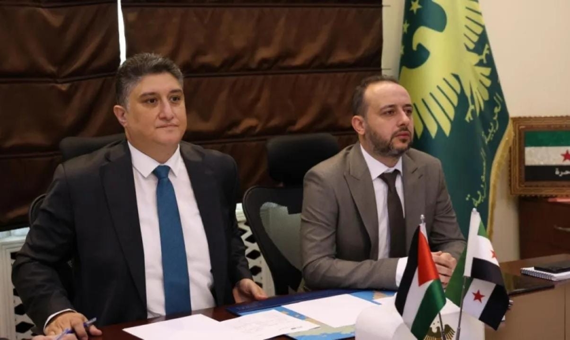 بحث تعزيز التعاون بين الأردن وسورية وتركيا في مجالي النقل البري والسككي