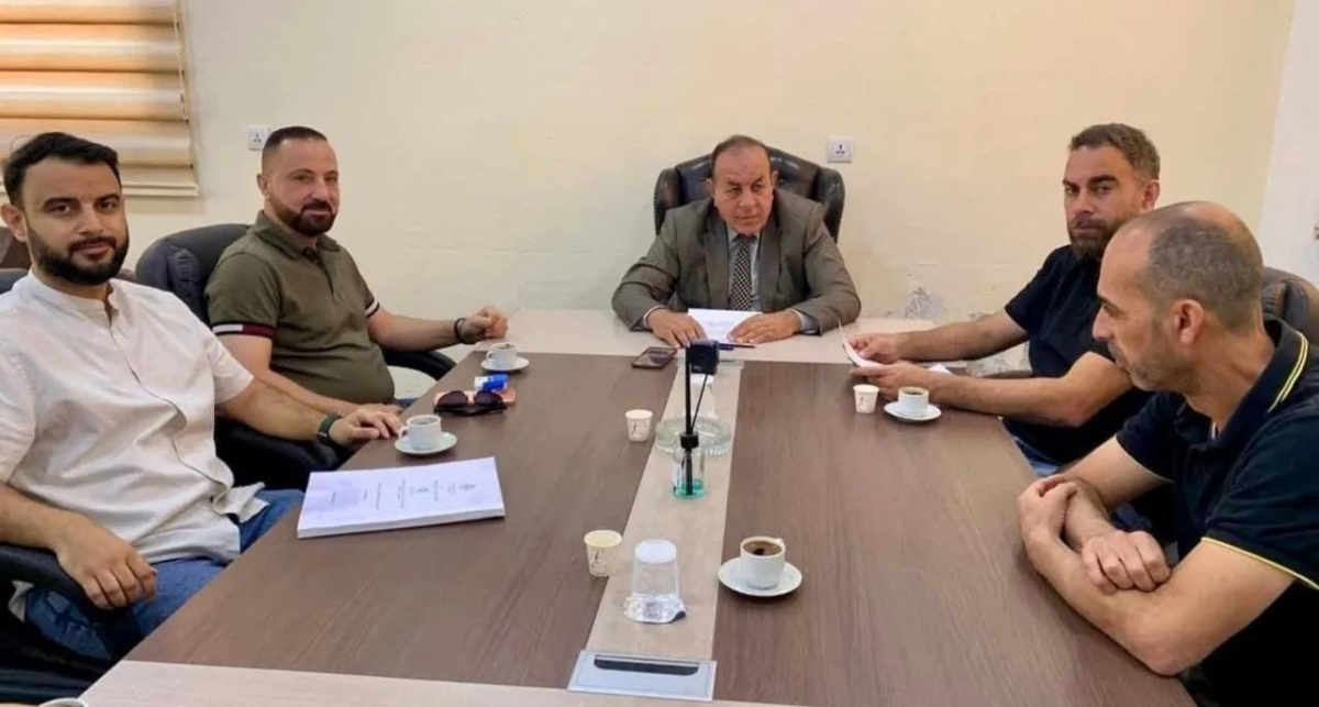 بلدية الوسطية توقع اتفاقية لفتح وتعبيد شوارع