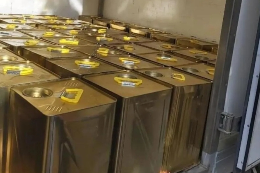 أردني يسعى لدخول (غينيس) بالفلفل الحار