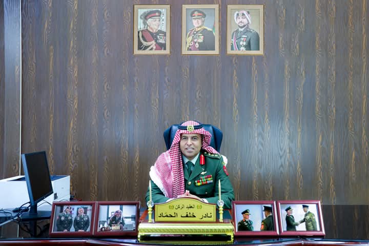 السبيّلة يهنئ العقيد الدكتور نادر خلف الحمّاد بحصوله على درجة الدكتوراه