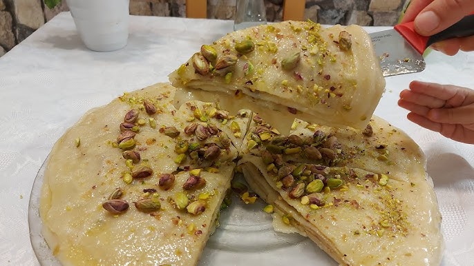 اللزاقيات.. كنافة البدو التي ورثت نكهة الصحراء ودفء الكرم العربي