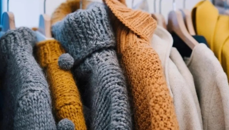 نقيب الألبسة والأحذية: السوق جاهز للشتاء لكن المبيعات غير مقنعة