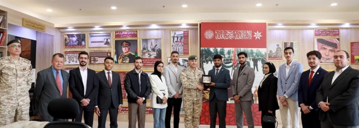 مبادرة البواسل تزور مركز التوثيق العسكري وتطّلع على إرث الجيش العربي..صور