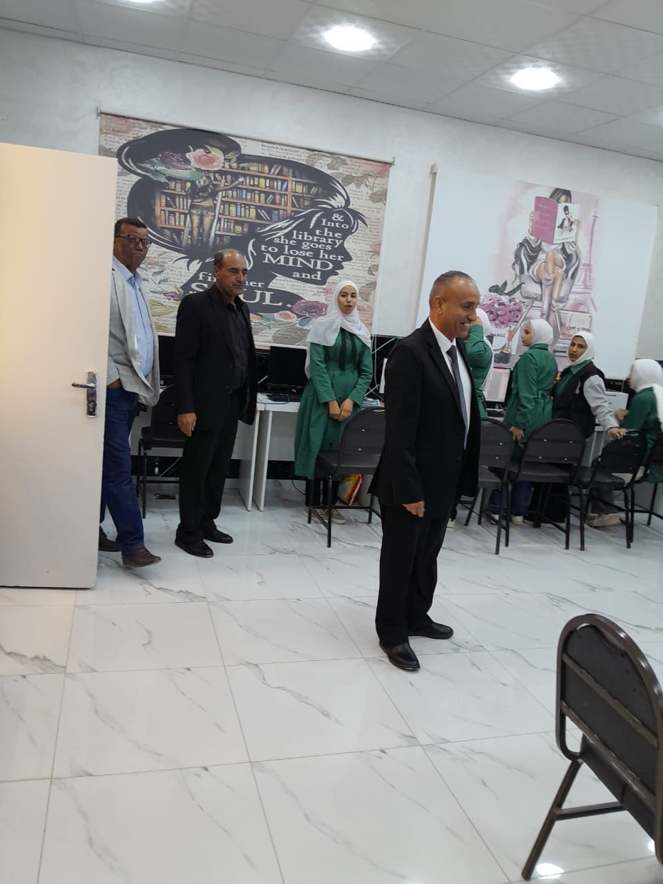 زيارة تفقدية لمختبرات (BTEC)في مدرسة لب الثانوية للبنات