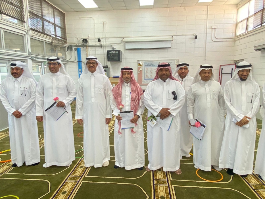 الممارسات الإشرافية في مدارس التقدّم والتميّز.. ابن الهيثم الابتدائية بالهفوف نموذجاً