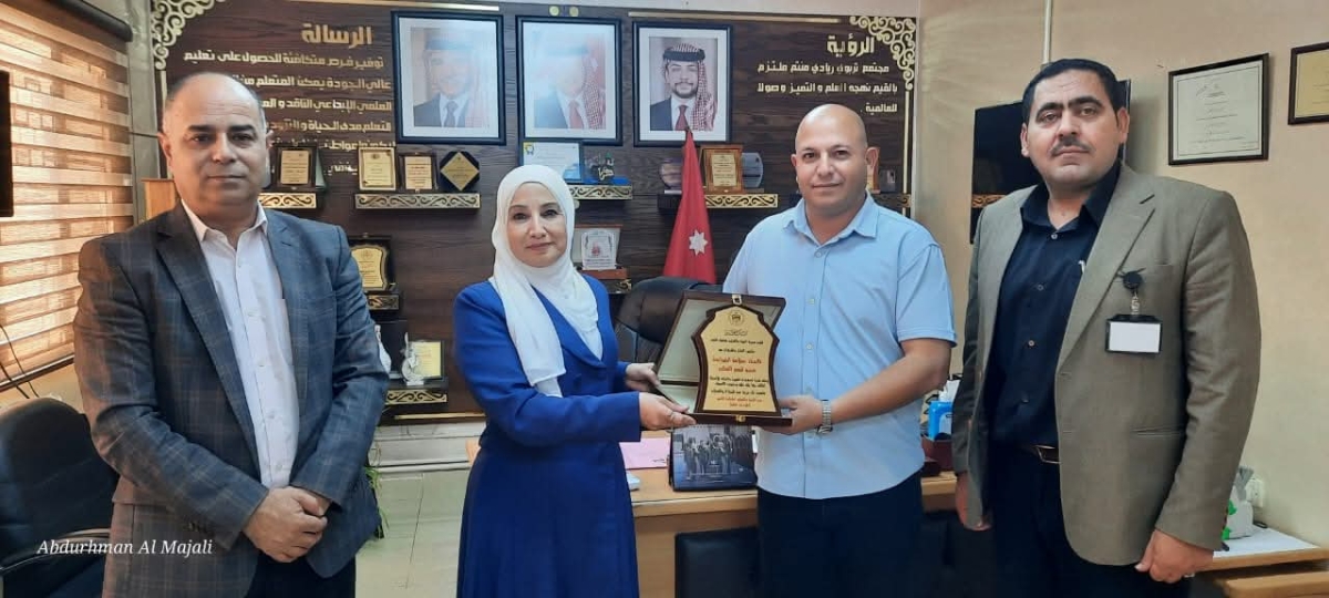 تقديرا لجهوده المميزة في تربية القصر..  بني عطية تكرم الموظف المثالي سلامة الضرابعة