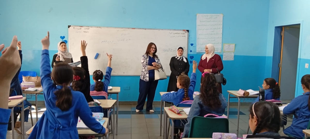 المصري تتابع سير العملية التعليمية في مدارس اللواء