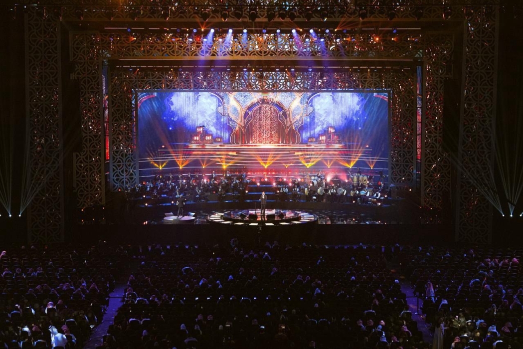 وليد الشامي يشعل مسرح محمد عبده في موسم الرياض واغنية الرياض والحلّه تتصدر الترند