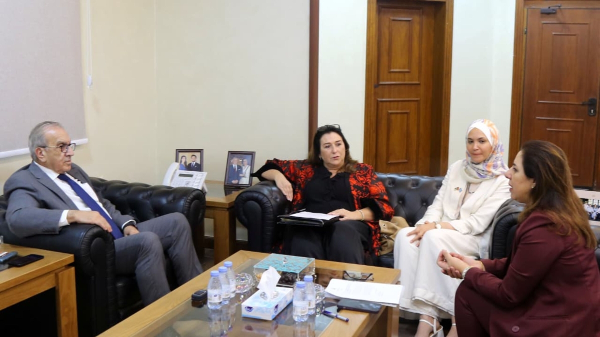 وزارة الأشغال وبرنامج الأمم المتحدة للمستوطنات البشرية يبحثان التعاون