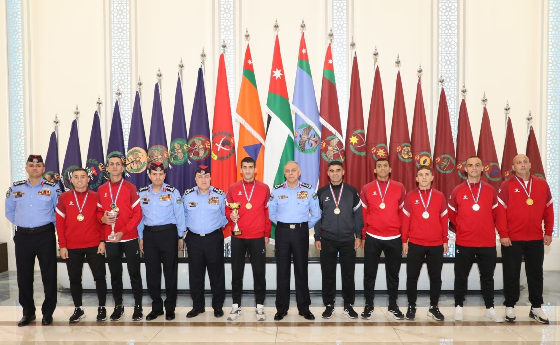 اللواء المعايطة يكرّم فريق الأمن العام المتوّج ببطولة العالم لخماسيات الشرطة لكرة القدم