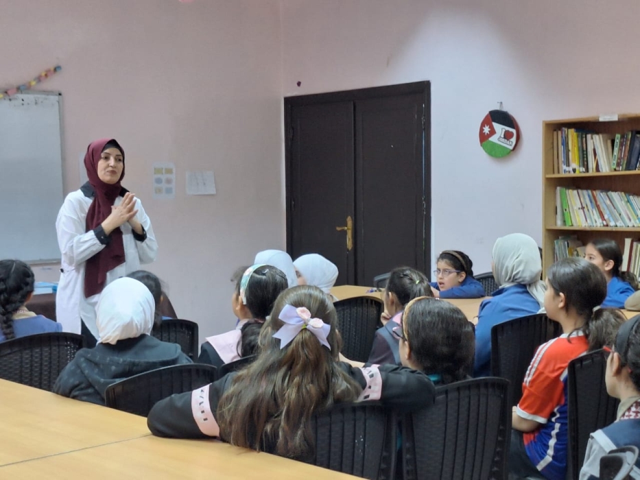 سلطة المياه تواصل برنامجها التوعوي في مدارس المملكة