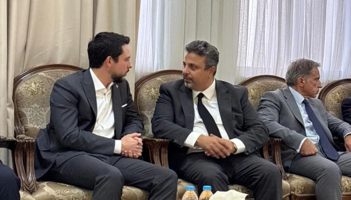 نائب الملك يعزي بوفاة والدة السفير الأردني في لندن