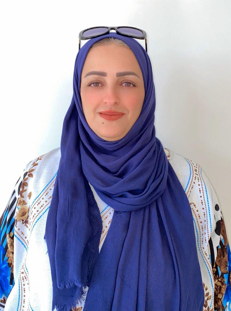 الأستاذة تهاني نايف الفايز… مسيرة قيادة تربوية رفعت اسم مدرسة القسطل عبر إنجازات متتالية