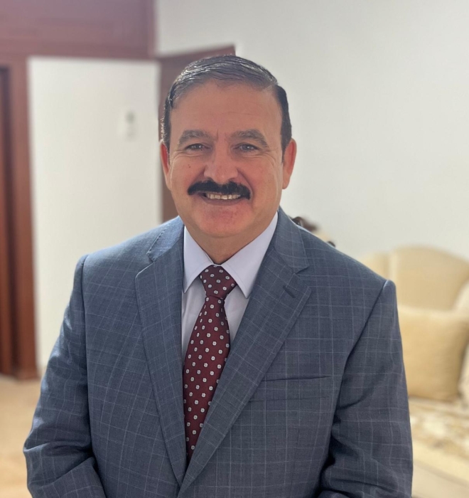 الكفاوين يكتب   بين العهدين