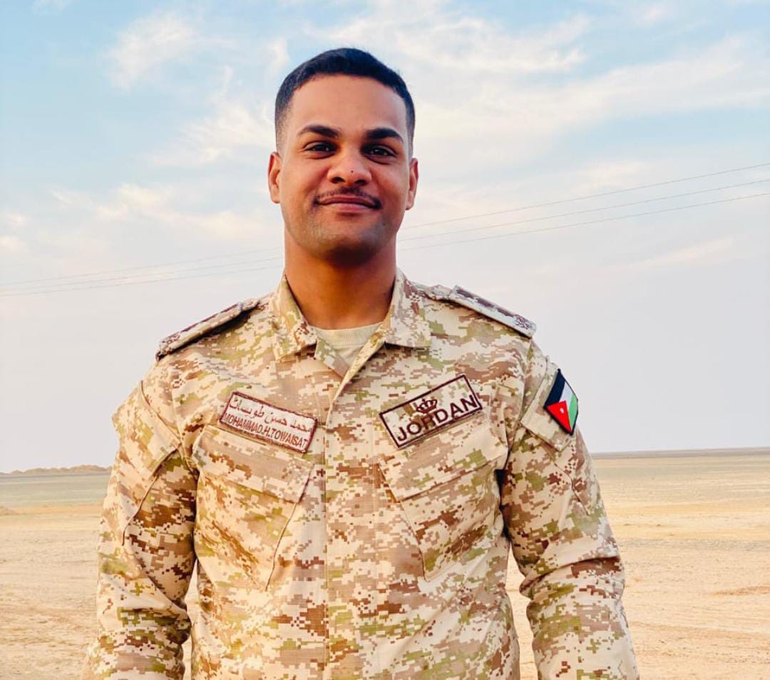 تهنئة من الأهل والأصدقاء للنقيب محمد طويسات بمناسبة الترفيع