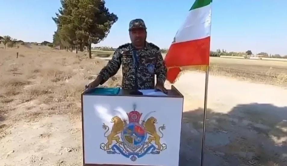 انشقاق مدوٍ في الجيش الإيراني.. قائد جوي يعلن ”النظام هو العدو”