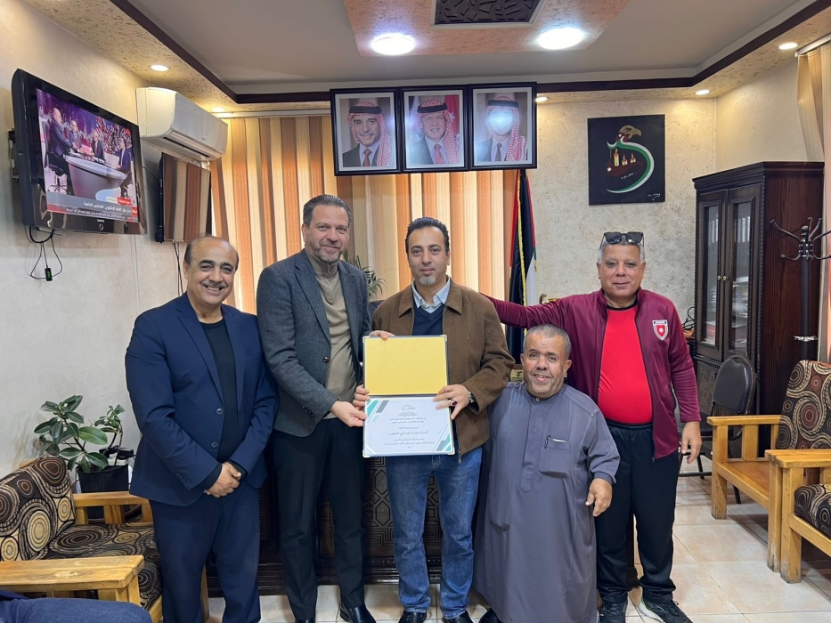 منتخب قصار القامة يكرّم تربية جرش تقديراً لدعمها لوجستياً خلال بطولة غرب آسيا