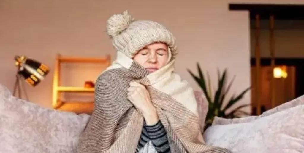 7 إجراءات تحميك من أخطر أمراض برد الشتاء (وفقًا للخبراء)