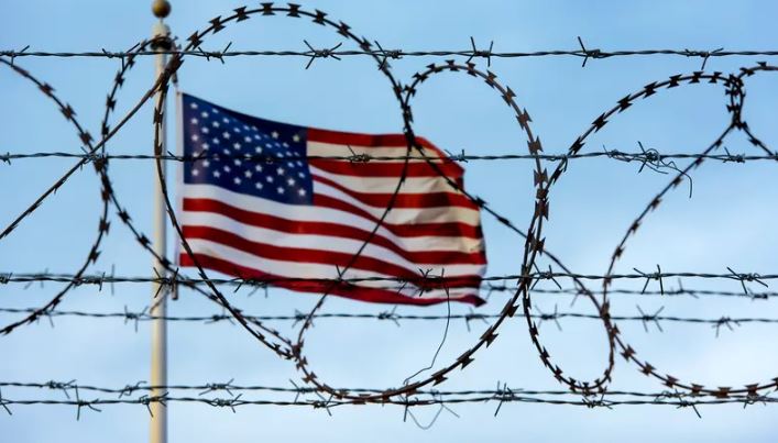 إدارة ترامب تأمر بإجراء مراجعة لاجئين دخلوا أميركا بعهد بايدن