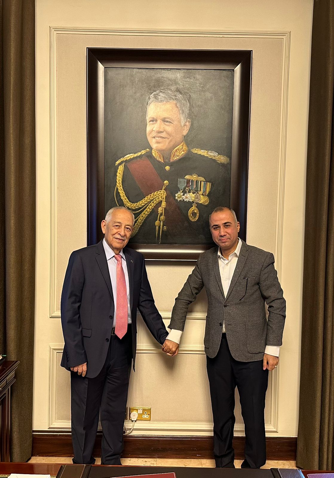 في حضرة المكان والزمان… كنت هناك في الديوان الملكي العامر