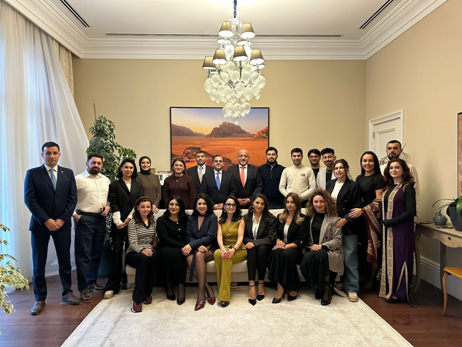 وزارة السياحة والآثار تعزز تعاونها مع السوق الأذري لاستقطاب مزيد من السياح للأردن....صور