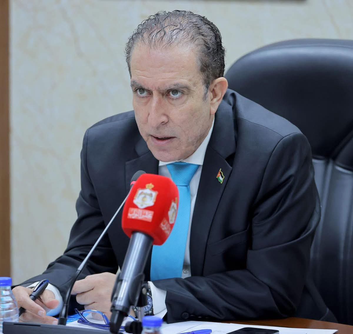 الطراونة يدعو لتخفيض رسوم عدم المحكومية