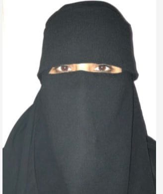 سمحة محمد العرياني.. الكاتبة التي تكتب من قلب التفاصيل