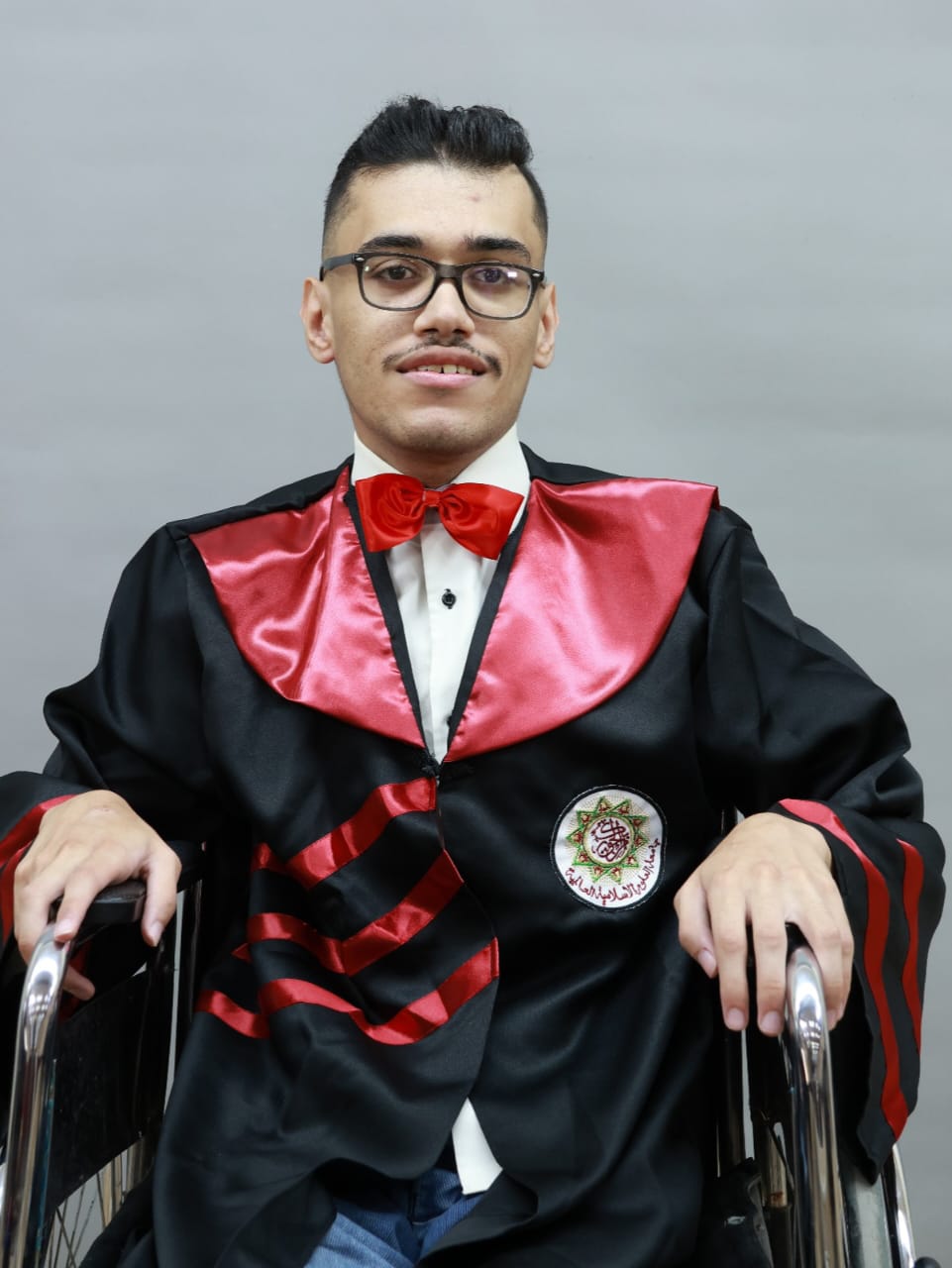 عنان دادر يناشد الأردنيين الدعاء لوالدته على سرير الشفاء