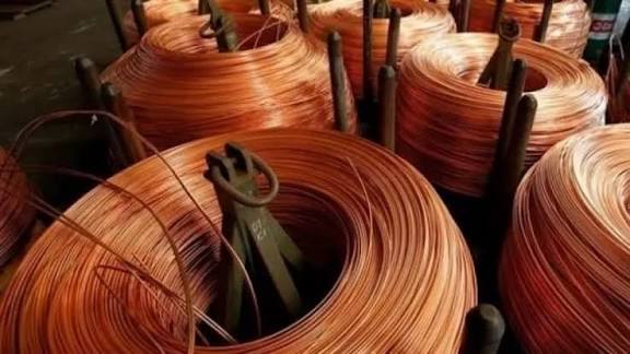 أسعار النحاس تسجل أعلى مستوياتها على الإطلاق