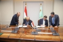 وزير الزراعة المصرية  يوقع اتفاقية تجديد استضافة مصر للمركز الدولي للأسماك
