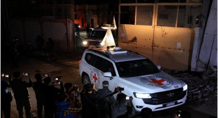 إسرائيل أرسلت وفدا إلى القاهرة لبحث إعادة جثة آخر محتجز في غزة